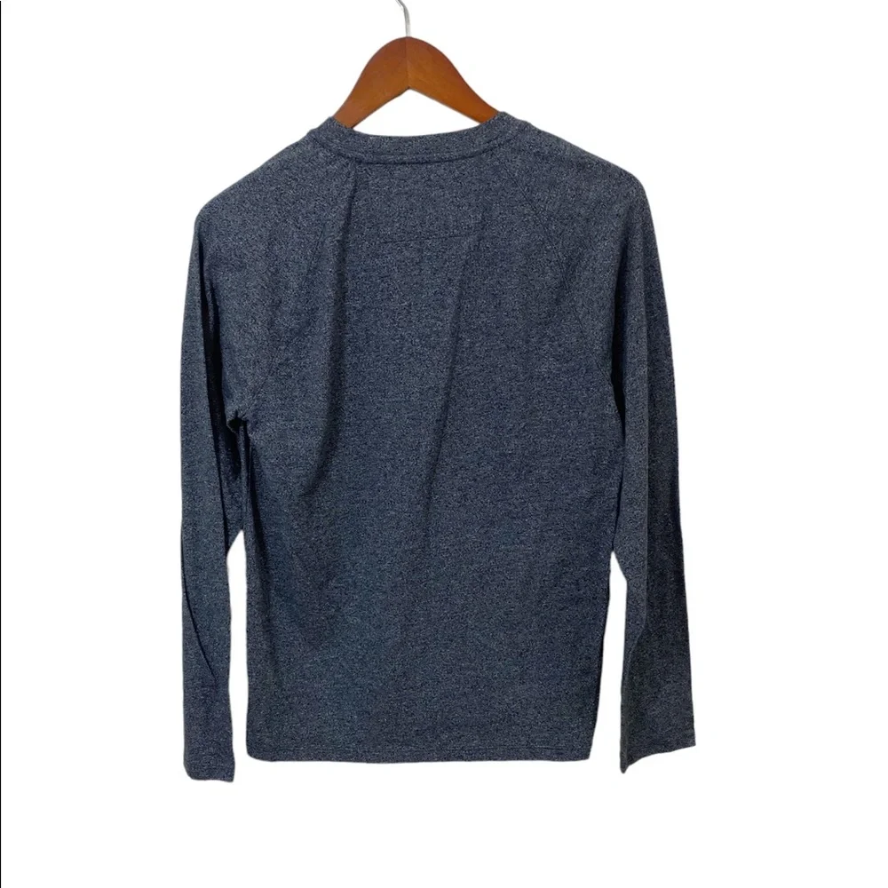 Banana Republic Quick Dry Henley Shirt Men's Small Gray Long Sleeve